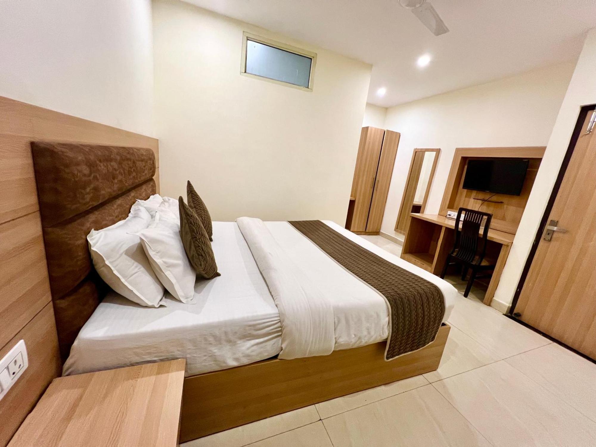 The Reo Lodge, Haridwar Exterior photo